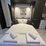 Apartment Riverside Life 143 Luxury By Myguest Cyprus