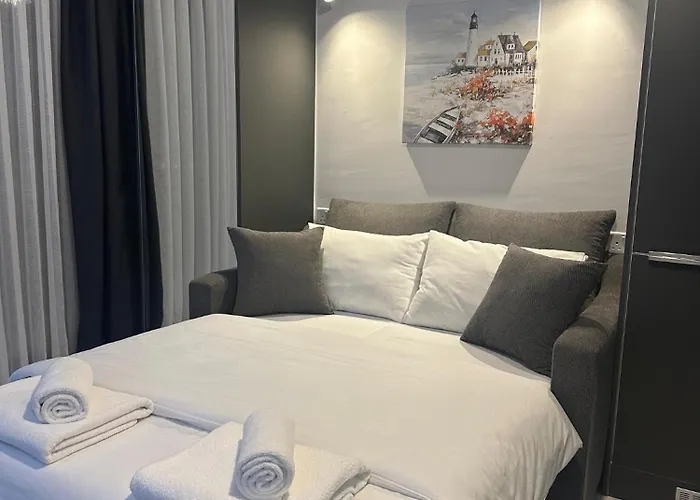 Riverside Life 143 Luxury By Myguest Cyprus